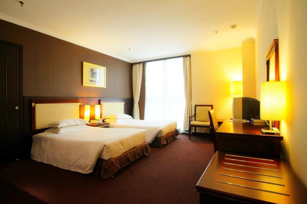 Peach Blossom Castle Hotel Shanghai Exterior photo