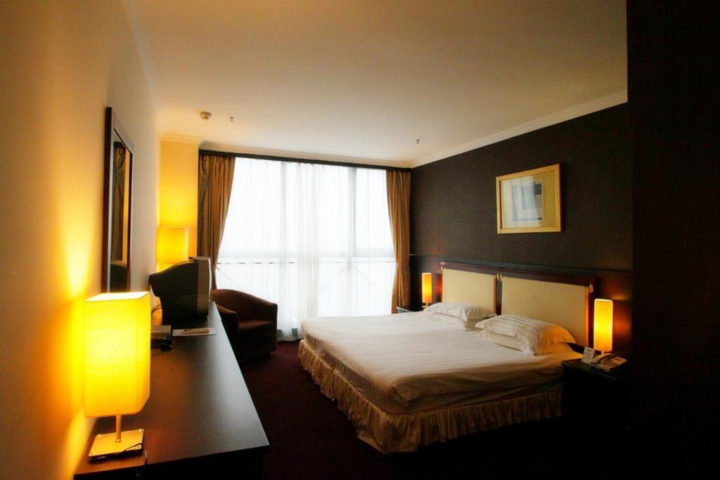 Peach Blossom Castle Hotel Shanghai Exterior photo